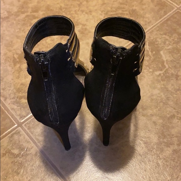 Steve Madden black and gold heels - Picture 4 of 7